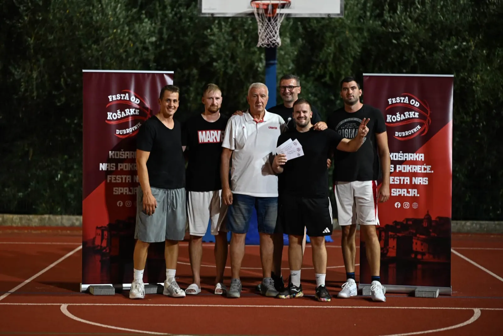 As u rukavu — drugo mjesto seniori